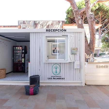 Aparthotel Las Palmeras Castelldefels Exterior foto